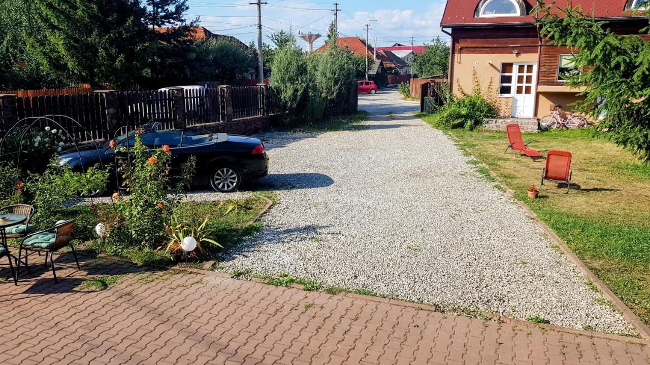 Lend Apartment Миеркуря Чук Екстериор снимка